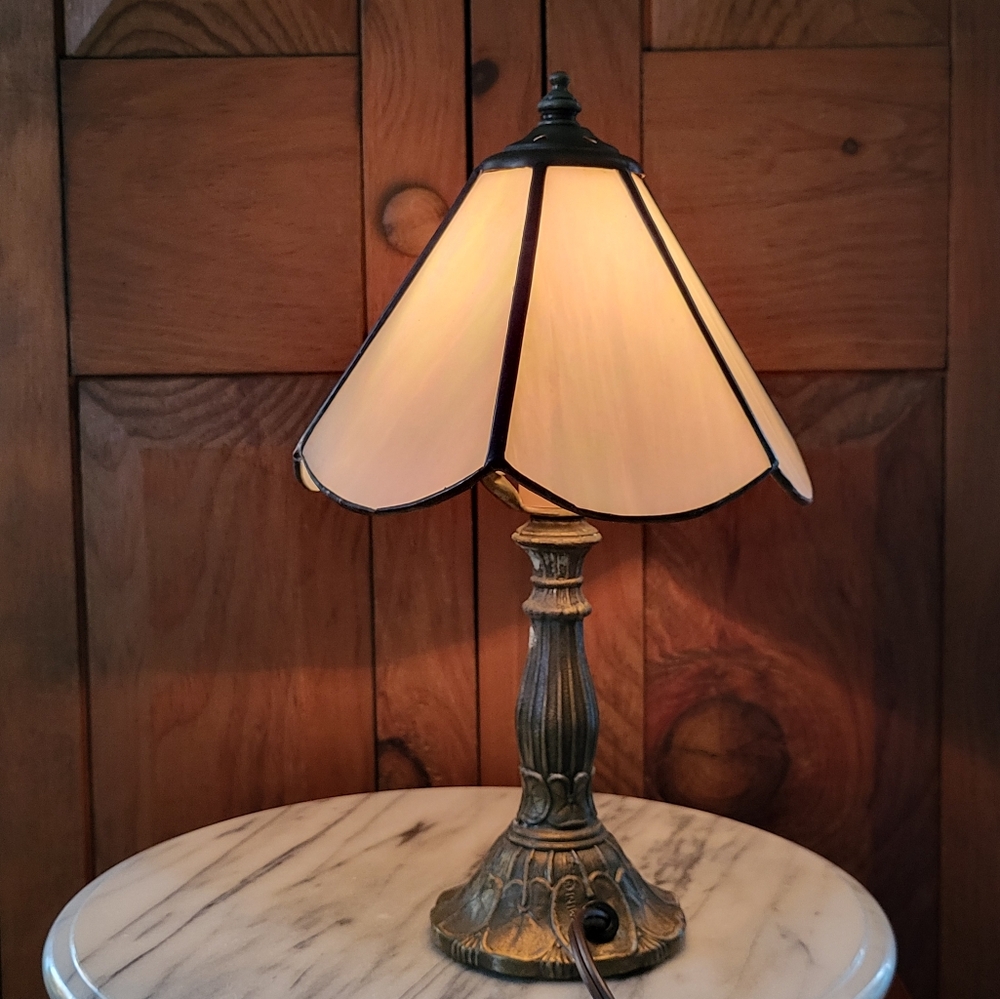 Meyda Tiffany Rose Lamp - Picture 13 of 17